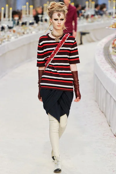 Look 26